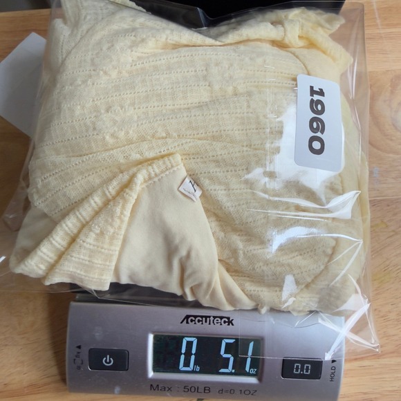 Heart N Hips Puff Sleeve Top Cottagecore Coquette Lace Size XL Butter Yellow - Picture 9 of 9